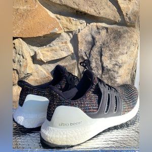PRE-OWNED Adidas Ultra Boost Mens Size 10.5 US  Athletic Running Shoes F35232